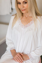 Load image into Gallery viewer, PANDY NIGHTIE