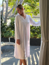 Load image into Gallery viewer, VIOLA NIGHTIE